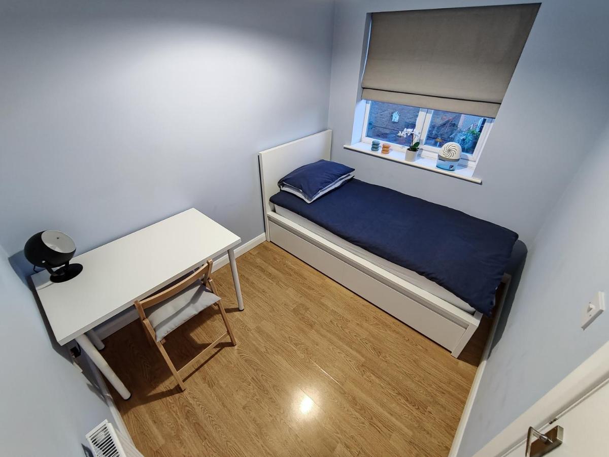 Joshua Court Single Room Stoke-on-Trent Eksteriør billede